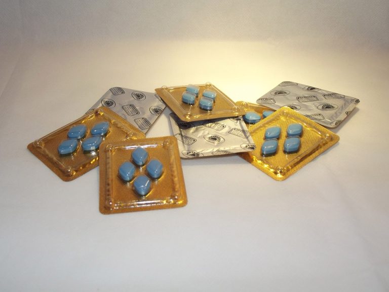 viagra-tablets-medicine-blue-pill-pharmacy-do
